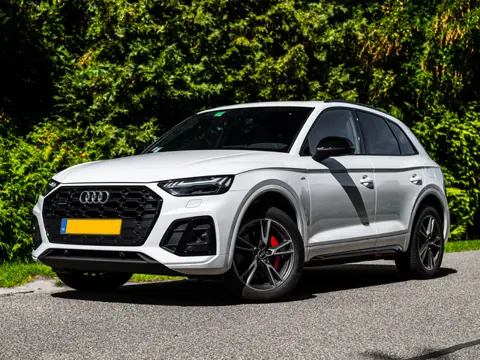 Audi Q5 50 TFSI e S edition Competition | 1e Eig | Dealer Oh. | Pano | BTW