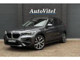 BMW X1 xDrive25e Sportline | Sportleder | Trekhaak | Camera | Head-Up | Sportstuur | 35X op voorraad