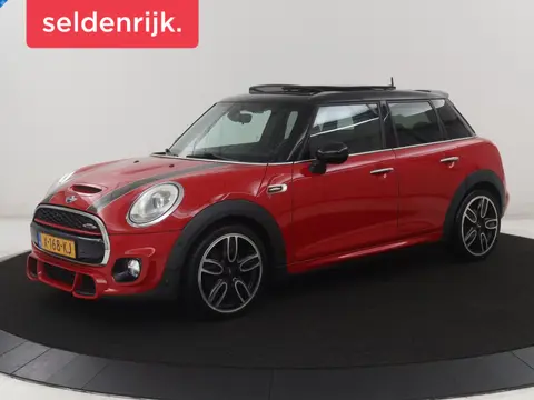 MINI 5-Deurs 2.0 Cooper S Chili Serious Business | Panoramadak | JCW Pakket | JCW Seats | Leder / al