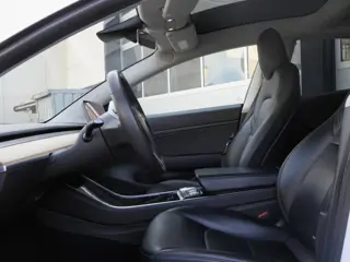 Foto 16 van Tesla Model 3 Standard RWD Plus 60 kWh | Trekhaak | 360 Camera | Panoramadak