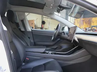 Foto 18 van Tesla Model 3 Standard RWD Plus 60 kWh | Trekhaak | 360 Camera | Panoramadak