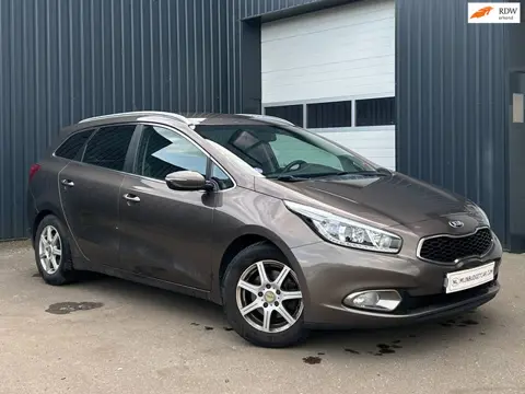 Kia Cee'd Sportswagon 2014 1.6 GDI BusinessLine