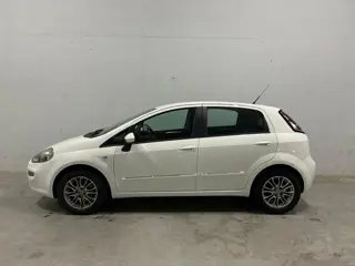 Fiat Punto Evo 1.3 M-Jet Easy 5drs. Clima PDC Airco APK NAP 1e eigenaar Navi