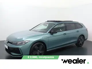 Volkswagen Passat Variant R-Line Edition 1.5 eHybrid 150 kW / 204 PK DSG | Black Style | Multimedia 