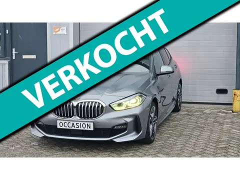 BMW 1-serie 118i M-Sport | Orig. NL | PANO | Sfeerverl. | Carplay | ACC