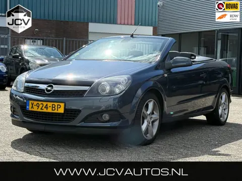 Opel Astra TwinTop 1.8 Enjoy LEER/NAVI GOED ONDERHOUDEN