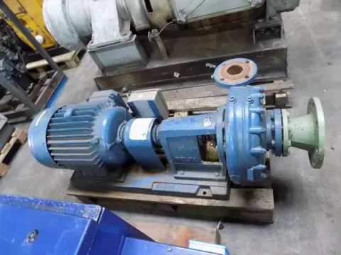 Diversen vuilwater pomp (bj 1995)