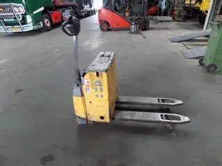 Atlet electrick lift choice off 3 pieces accu (bj 2004)