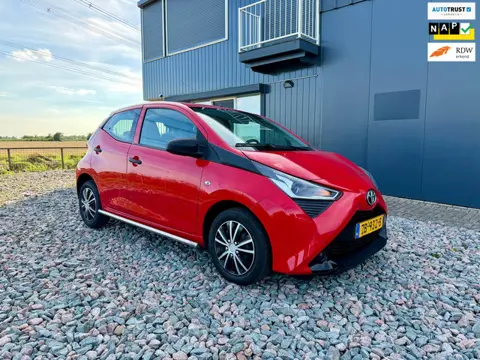 Toyota Aygo 1.0 VVT-i x-fun
