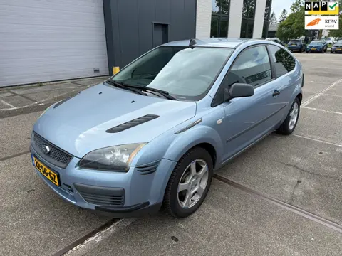 Ford Focus 1.6-16V Trend / apk / nap / motor 100% / inruilauto / meeneem prijs!!!