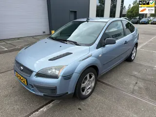Ford Focus 1.6-16V Trend / apk / nap / motor 100% / inruilauto / meeneem prijs!!!