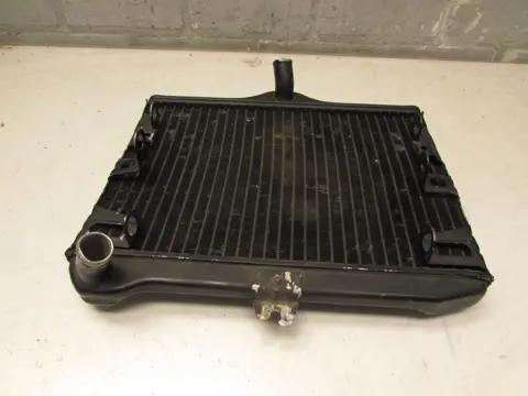 RADIATEUR Yamaha V max 1987 - 2002