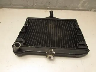 RADIATEUR Yamaha V max 1987 - 2002