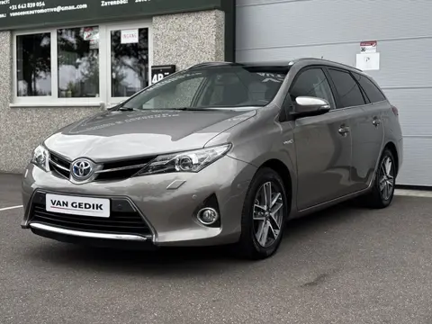 Toyota Auris Touring Sports 1.8 Hybrid Lease Keyless  Pano Navi Trekhaak Stoelver Nap