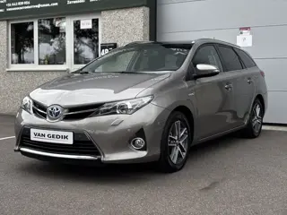 Toyota Auris Touring Sports 1.8 Hybrid Lease Keyless  Pano Navi Trekhaak Stoelver Nap