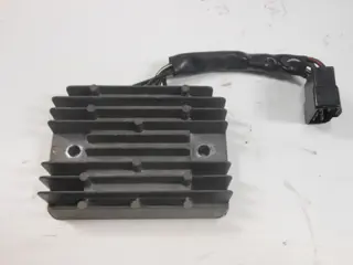 SPANNINGSREGELAAR Suzuki GSX R 600 2004 - 2005