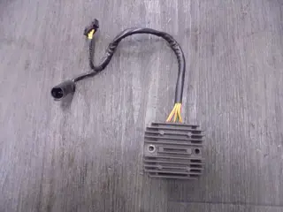 SPANNINGSREGELAAR BMW F 800 GS 2012 - 2015 / 2016 - 2018