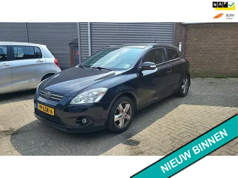 Kia Pro_cee'd 1.4 CVVT X-ecutive 90pk Clima Cruise Leder Navi