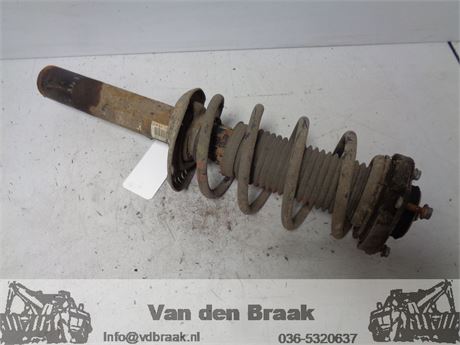 Volkswagen Caddy 2004-2020 Schokbreker voorzijde