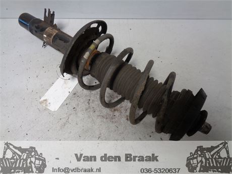Citroen C3 1.2 VTi 2010-2016 Veerpoot rechts voor