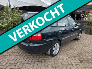 Kia Carens 1.8-16V LX (loop/sloop/export)