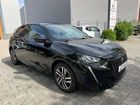 Peugeot 208 1.2 PureTech Allure|Automaat|Cruise control|Line assist
