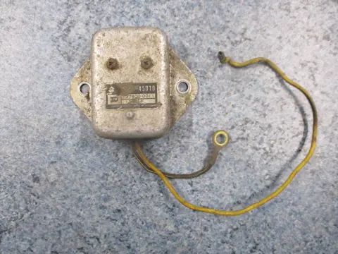 SPANNINGSREGELAAR Suzuki GS 400 E 1970 - 1979