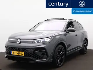 Volkswagen Tiguan 1.5 eHybrid R-Line Edition Panoramadak - Trekhaak - Navigatie - 20 Inch