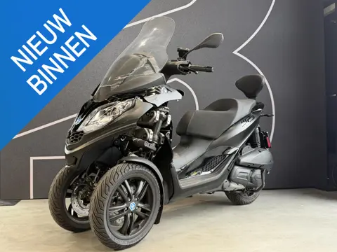 Piaggio 300 MP3 HPE SCHADE weinig gereden!