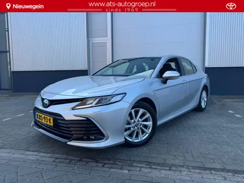Toyota Camry 2.5 Hybrid Business | Apple/Android Navigatie | Electr. verstelbare Stoel