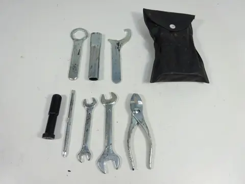 GEREEDSCHAPSET Suzuki SFV 650 Gladius 2009 - 2015