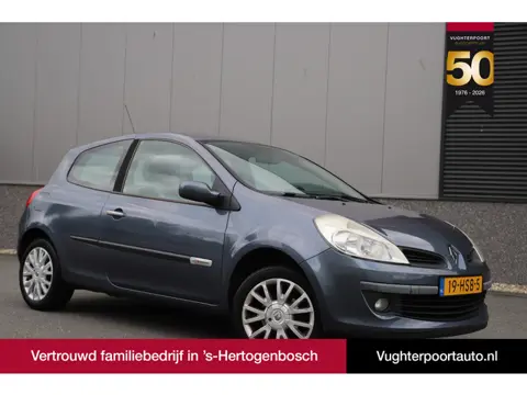 Renault Clio 1.2 TCE 100pk *Rip Curl* /Airco/Cruise/16"