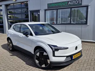 Volvo EX30 Single Motor Extended Range Plus 69 kWh | Warmte pomp | Stoelen en stuur verwarmd | camer