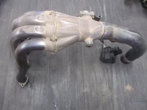 UITLAATBOCHTEN Yamaha YZF R1 2004 - 2006