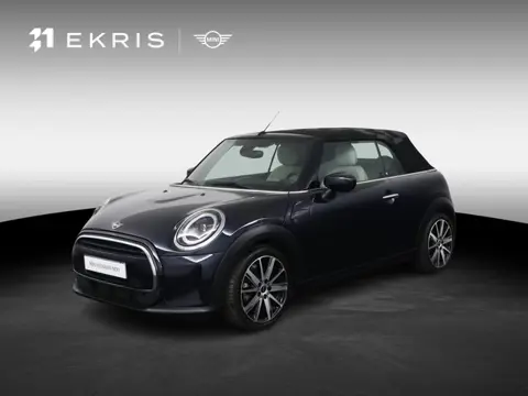 MINI Cabrio 1.5 Cooper Classic | Comfort Access | Achteruitrijcamera | Verwarmde voorstoelen | Head-