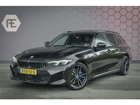 BMW 3 Serie Touring 330e xDrive ADAPTIVE CRUISE | STOELVERWARMING | CAMERA | M STOELEN | PANO | HEAD