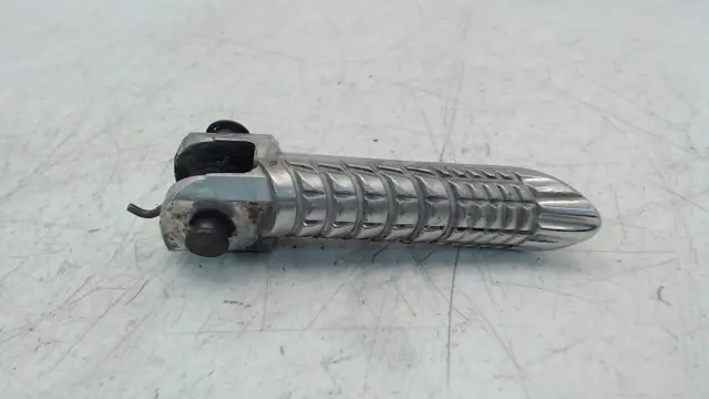VOETSTEUN LINKS Suzuki GSX R 750 2008 - 2010
