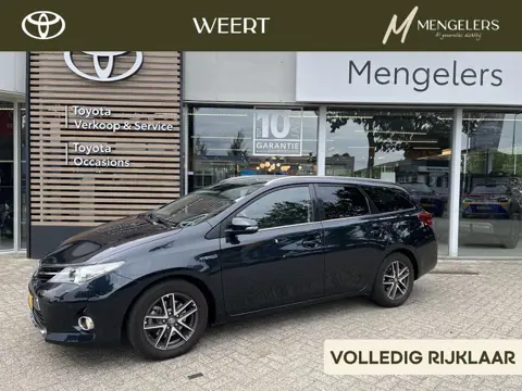 Toyota Auris Touring Sports 1.8 Hybrid Lease Panoramadak | Trekhaak |