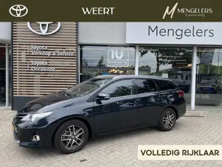 Toyota Auris Touring Sports 1.8 Hybrid Lease Panoramadak | Trekhaak |
