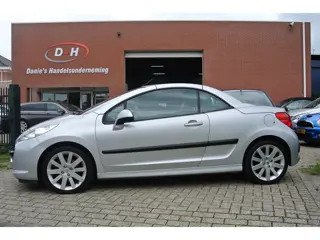 Peugeot 207 CC 1.6-16V T Féline leder apk 03-07-2027 inruil mogelijk nap
