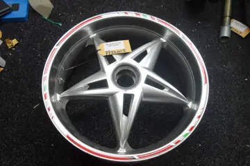 ACHTER VELG MV Agusta 750 Brutale 2003 - 2006