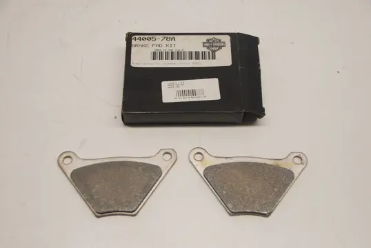 REMBLOKKEN ACHTER Harley Davidson Touring 1966 - 1983