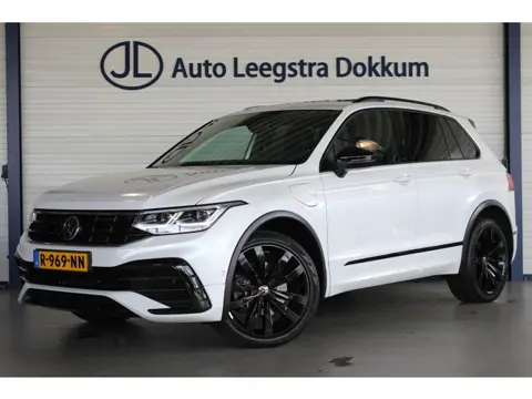Volkswagen Tiguan 1.4 TSI eHybrid R-Line Business+ SOH 96% | Black Style | Trekhaak | Head-Up | IQ L