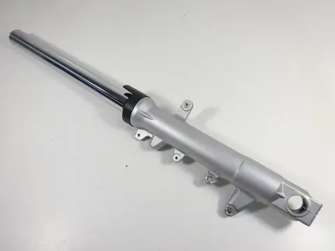VOORPOOT RECHTS COMPLEET Suzuki GSR 600 2006 - 2009