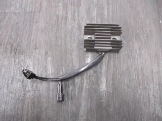 SPANNINGSREGELAAR Suzuki GSR 750 2011 - 2016