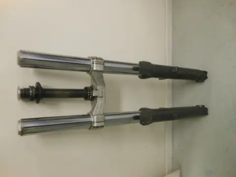 VOORPOTEN COMPLEET Aprilia Caponord 1000 2001 - 2007