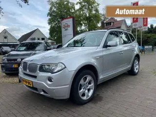BMW X3 2.5SI EXECUTIVE AUTOMAAT 218PK / NAVI / CRUISE CTR. / TREKHAAK / PDC / AIRCO-ECC / 17'' LM-VELGEN