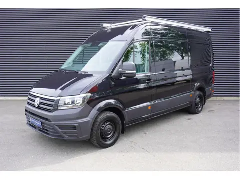 Volkswagen Crafter 180pk Automaat L3H3/L2H2 Navigatie Camera Parkeersensoren Trekhaak Cruise control