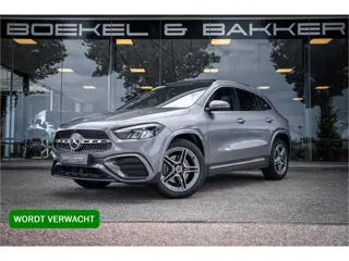 Mercedes-Benz GLA 250 e Star Edition AMG Line ** Panodak ** Keyless ** Camera ** Carplay EV rijberei