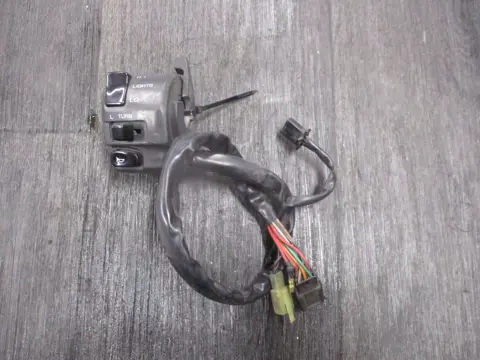 STUURSCHAKELAAR LINKS Kawasaki ZZR 600 1993 - 2005